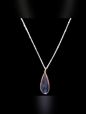 LC Lauren Conrad Rose Gold Teardrop Necklace